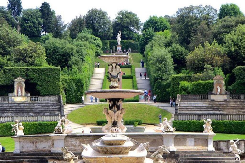Central Florence Charm - Walk To All Sights By Likehomeflorence Exterior photo